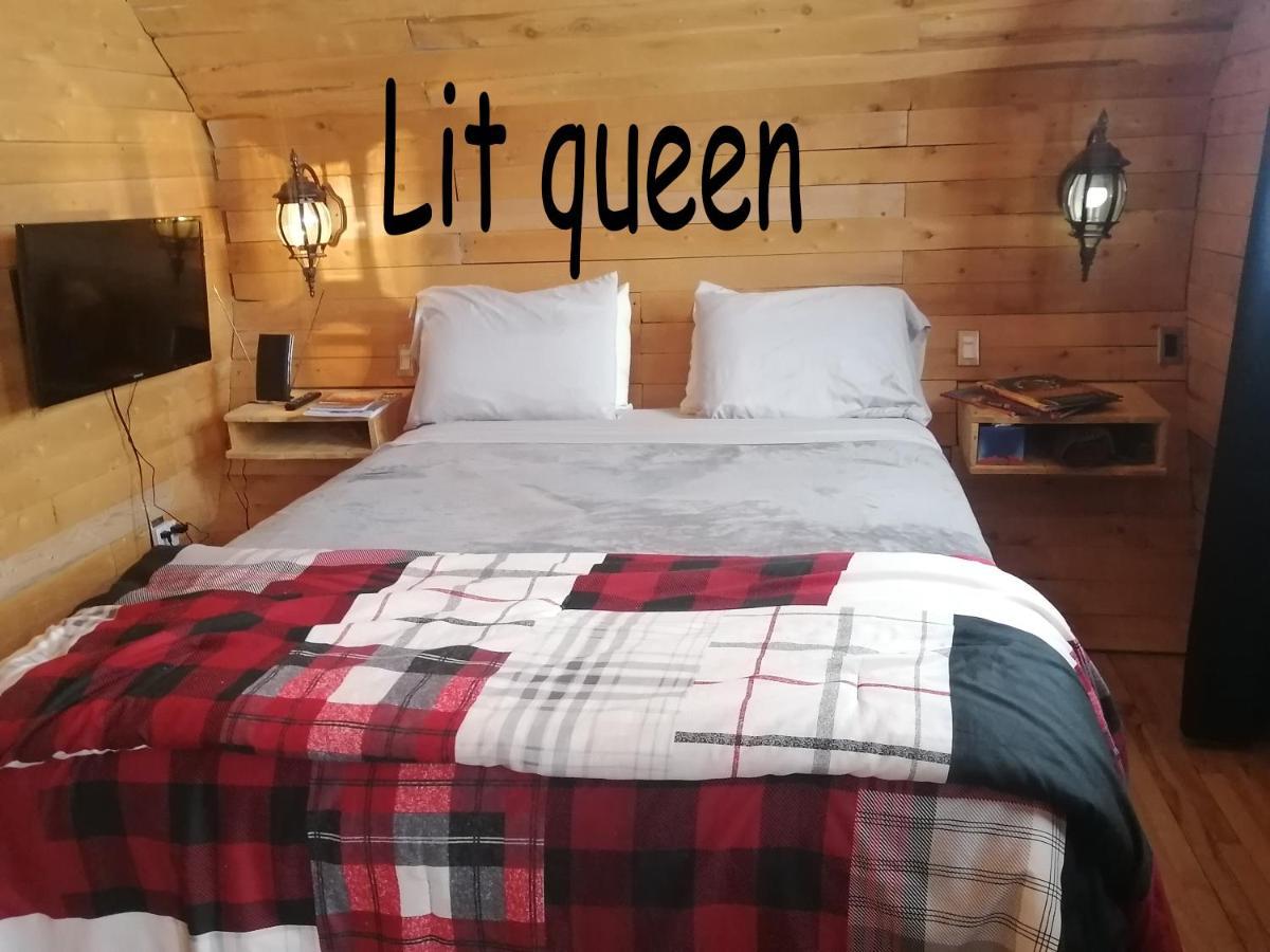 L'Oasis Du Pirate Bed & Breakfast Lévis Екстериор снимка